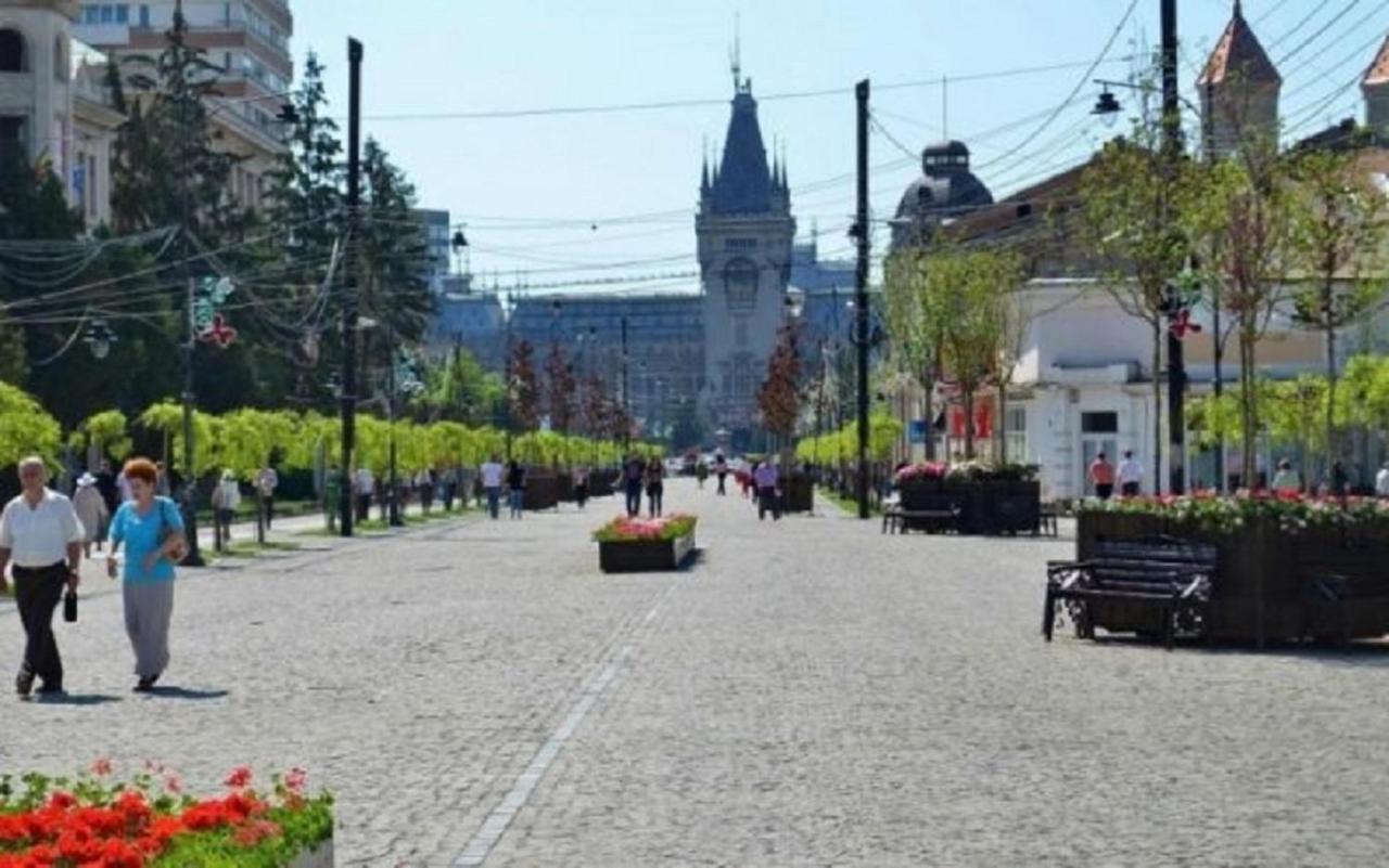 B House Rooms Iasi Exterior foto
