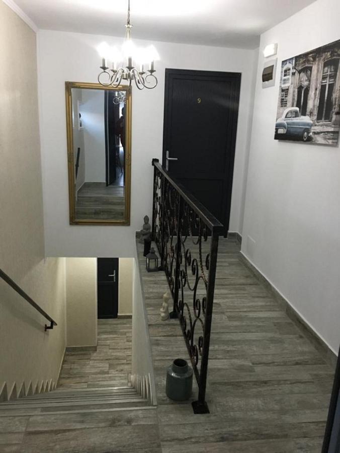B House Rooms Iasi Exterior foto