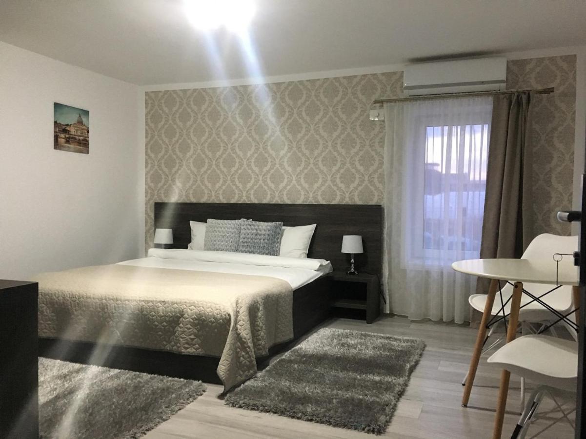 B House Rooms Iasi Exterior foto